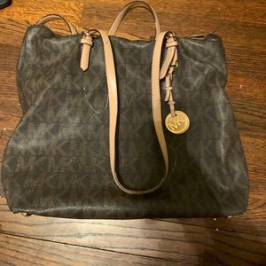 Micheal Kors Saffiano Tote